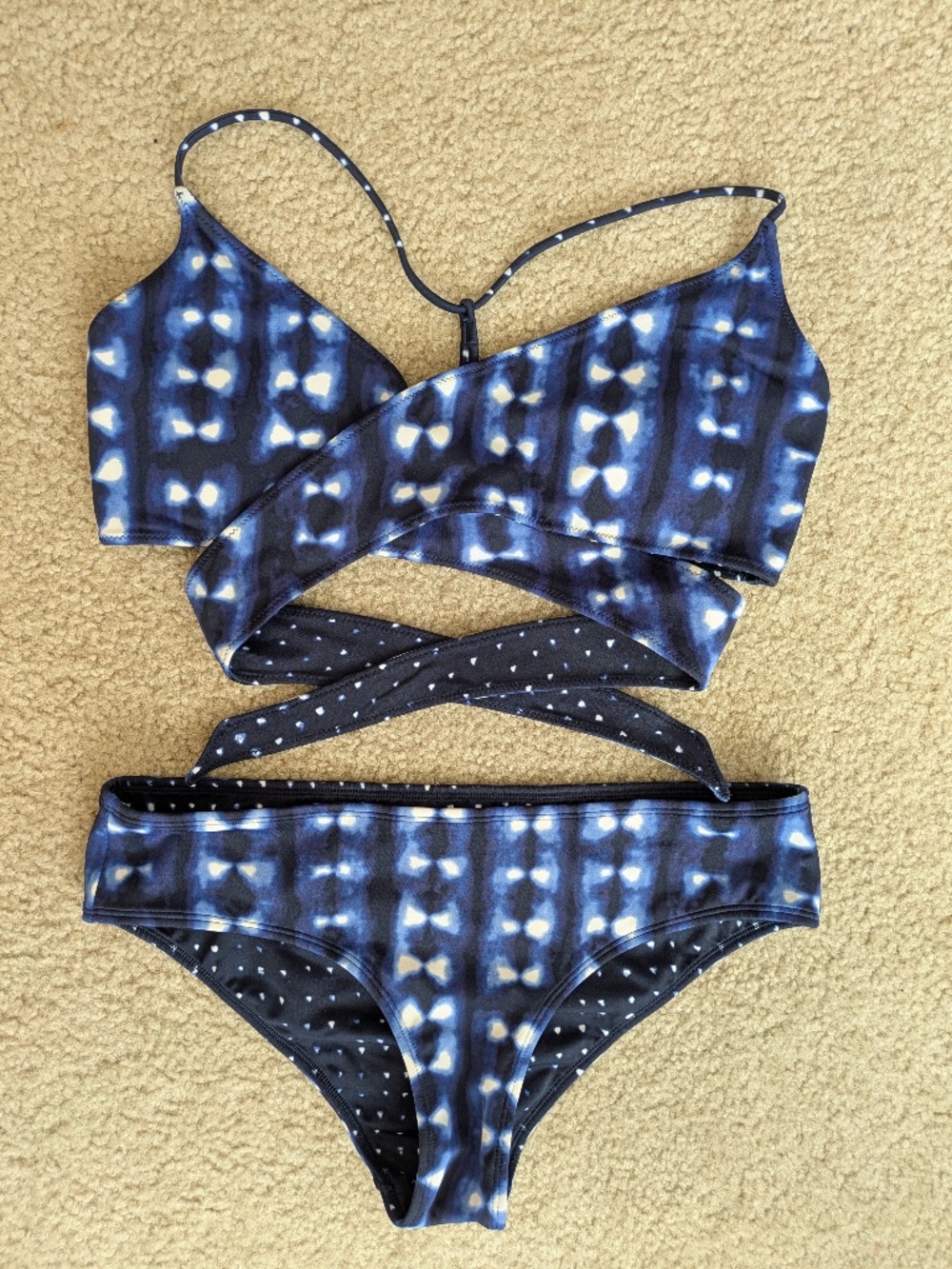 Women's Blue Patterned Cross-Front Swim Set
